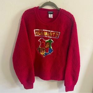 Hogwarts sequin fleece Sherpa sweater Sz XL color Red/Multi